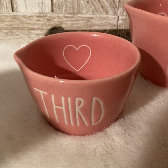 Rae Dunn Pink Measuring Cups - Picture 5 of 8